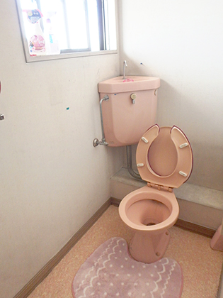 toilet082_02.jpg