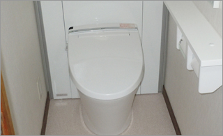 デザインすっきり！お掃除らくらくなトイレリフォーム