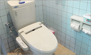 和式トイレからお手入れもラクラクな洋式トイレへのトイレリフォーム！