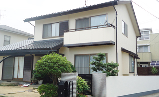 超防水塗料を使った和風瓦のお家を外壁塗装リフォーム！