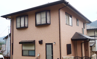 外壁・屋根・塀をまとめてキレイに！外壁塗装リフォームです！